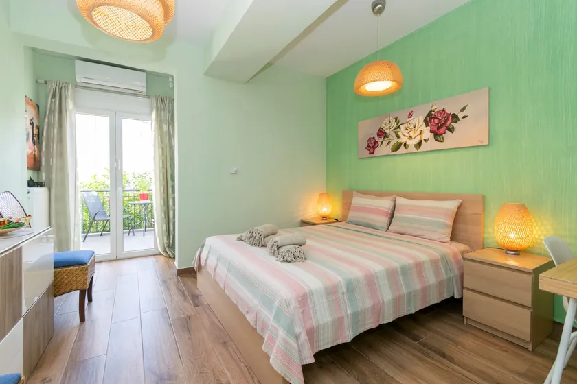 The Green Room - Image 1