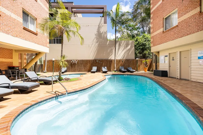 Terralong Terrace Apartments - Image 1