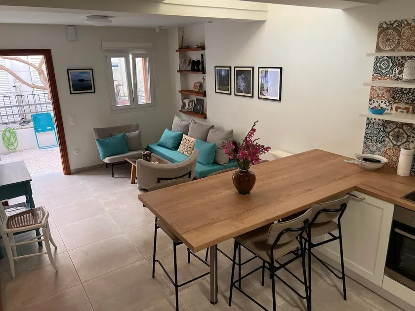 Fancy 4-bedroom family summer house in Pythagorio. - Image 1