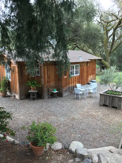 Bee Haven Cottage - Image 1