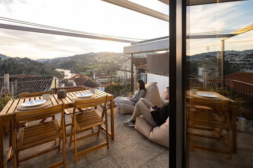 Charming House with Breathtaking Views - Image 1