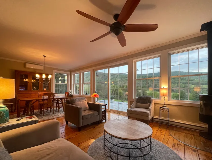 Charming Country Cottage - Image 1