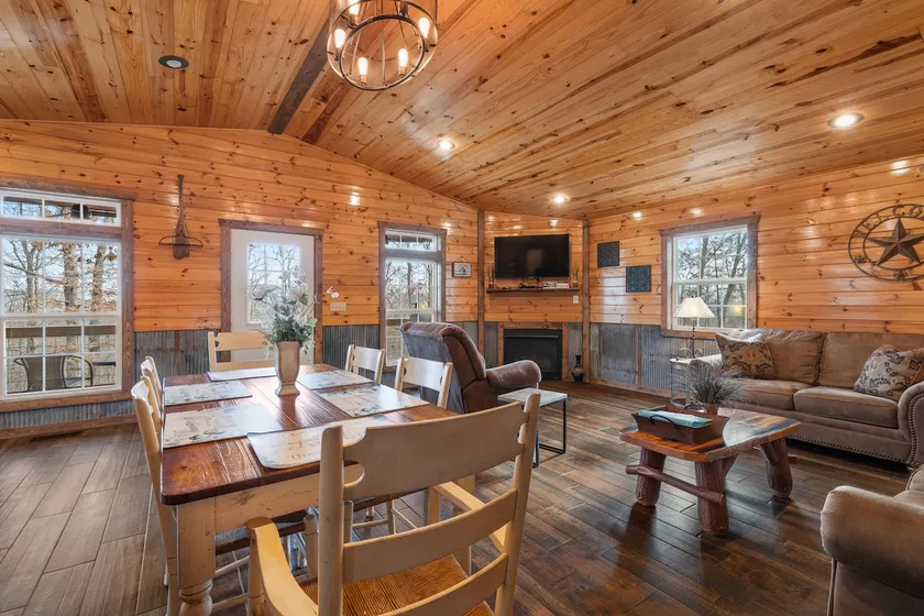 Upscale, cozy, buffalo river, hiking, WIFI, Pets - Image 1