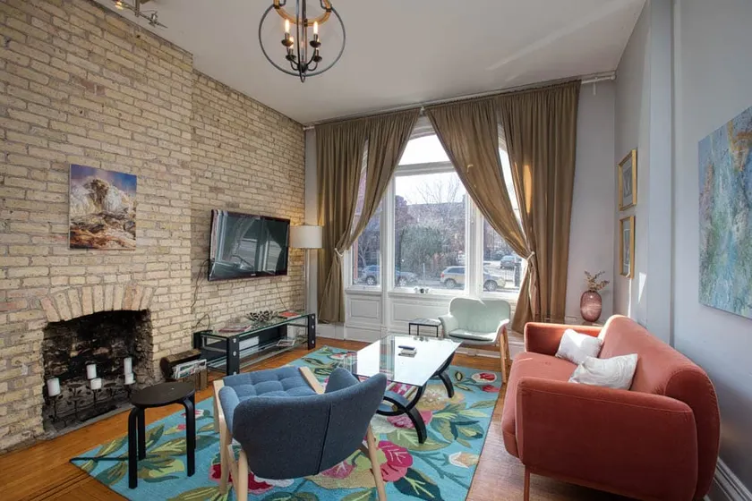Downtown/ Will make you say Wow! /near Conv Ctr - Image 1
