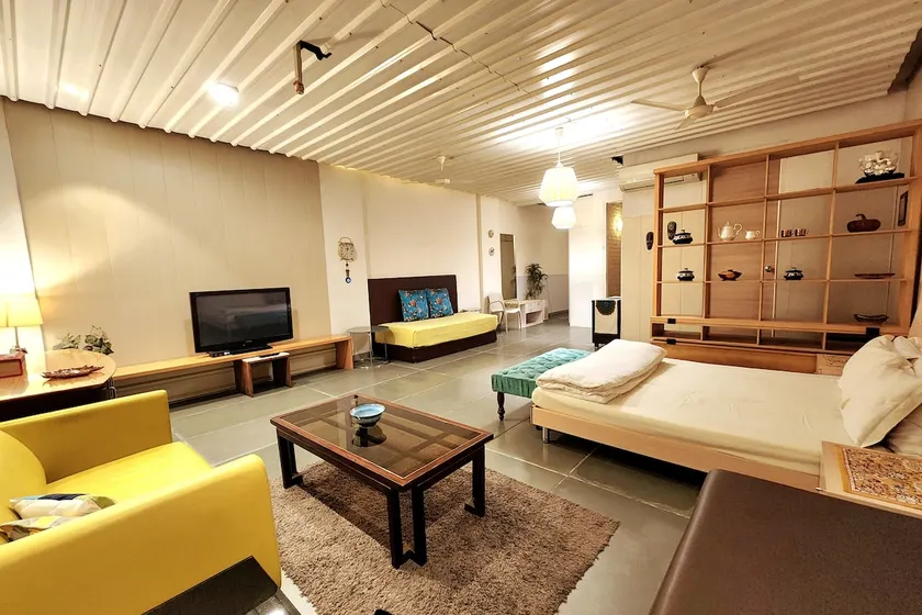 5STAR Independent Basement Studio South Delhi GK1 - Image 1