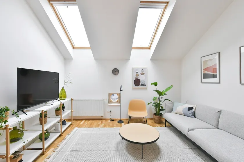 Elegant Loft at Kafka's Head - Image 1