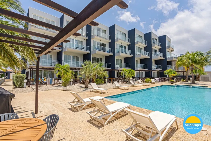 Largest space for groups on Palm Beach(14)!! - Image 1