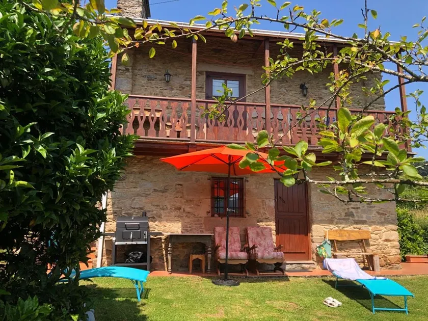 Countryside house in valley 5 minutes from the beach - Image 1
