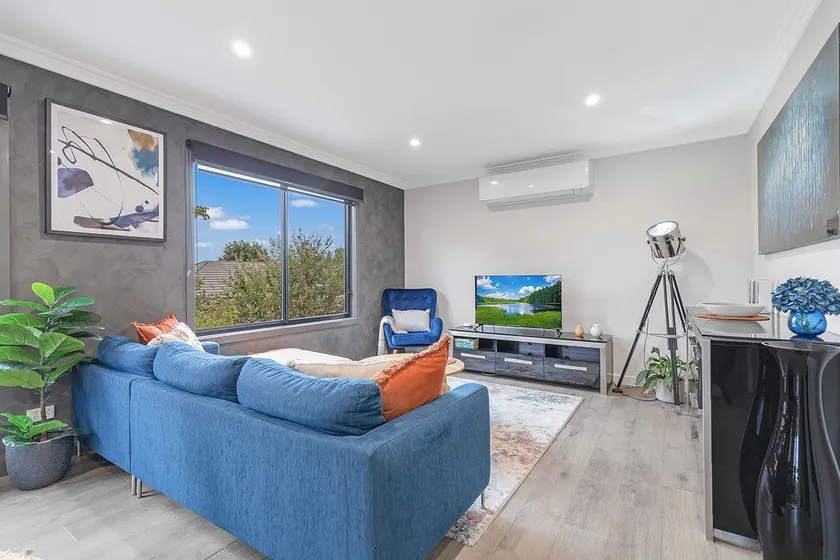 Studio 237 Private self contained Apt/Balcony - Image 1