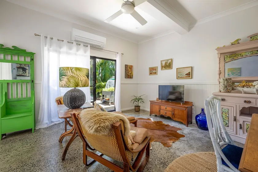The Garden Bungalow - Image 1