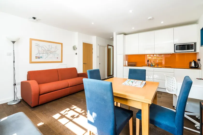 Charming 2 Bedroom Apartment in Kentish Town - Image 1