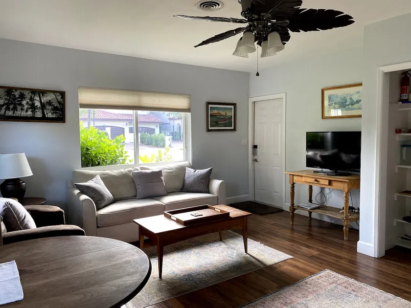 Quicksilver Beach Bungalow - Image 1