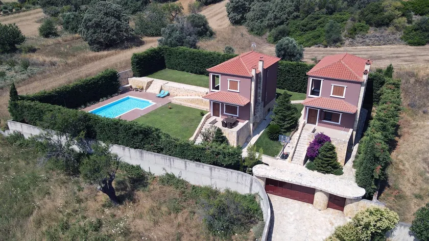 Family Friendly Villa with Outdoor Pool - Image 1