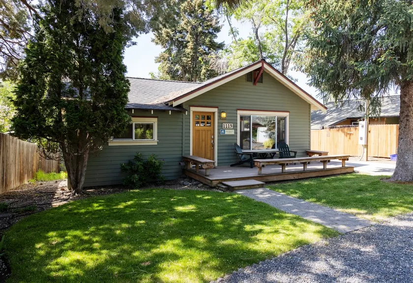 Walkable West Side, Large Living Spaces, Hot Tub - Image 1