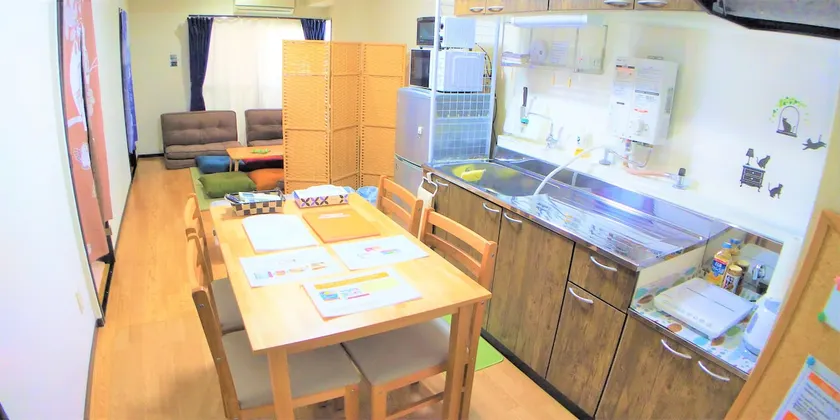Comforts of home/Convenient access/Perfect for travel accommodation/Free WiFi - Image 1