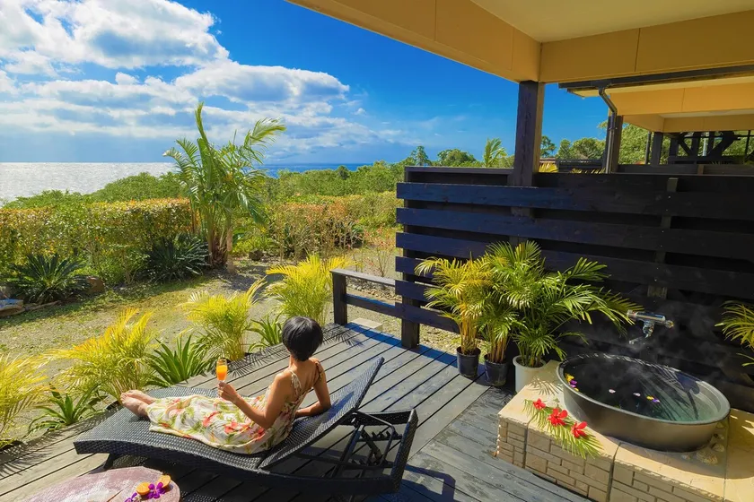 ● Room with a view of the sea ★ Open-air bath + large wooden deck with resort chairs ★ Cottage Standard 2 (6) - Image 1