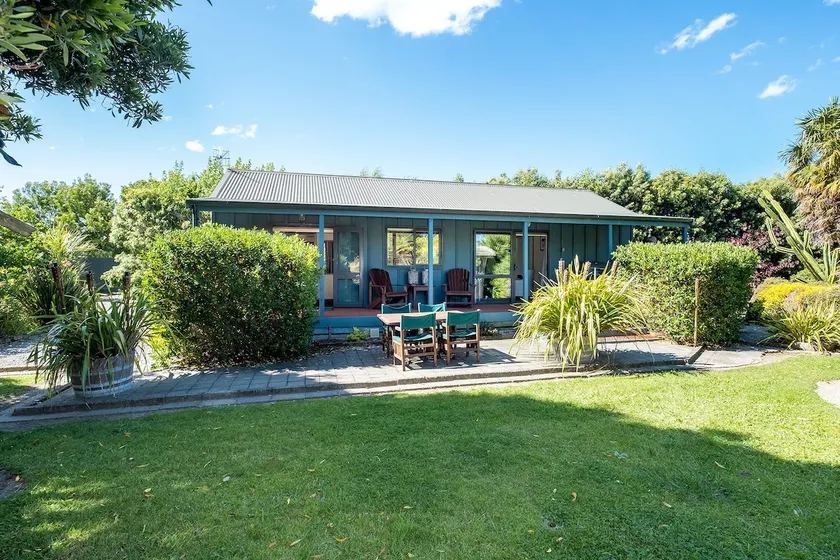Lawn Cottages - Image 1