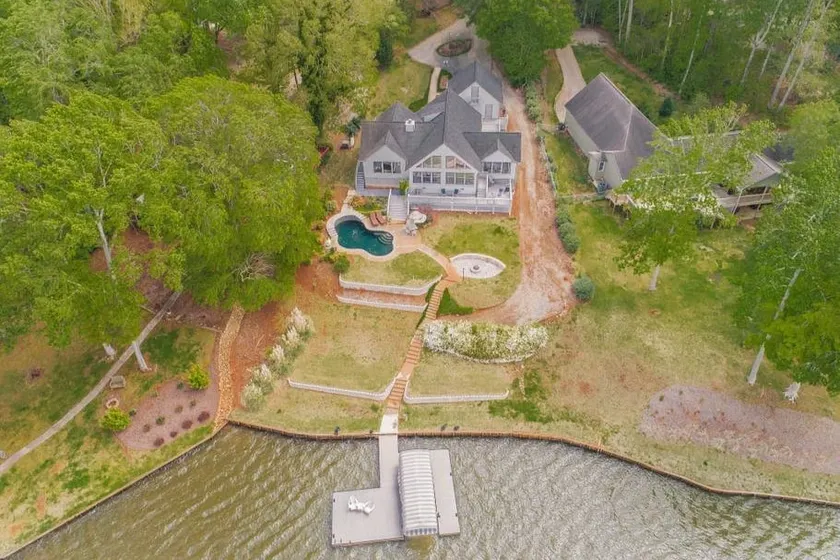 All Season Lakefront Retreat w Views and Pool - Image 1