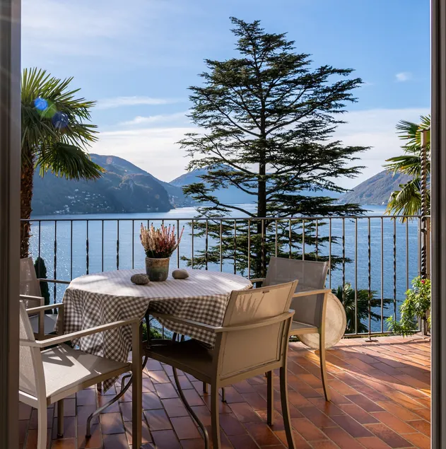Romantic apartment at the foot of Mt. Bré - Image 1