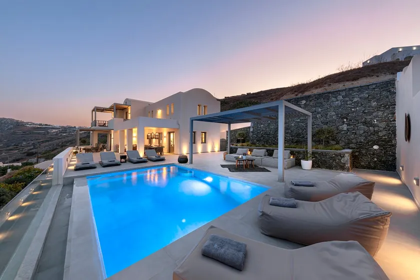 Eolia Gold Villa with Private Heated Pool - Image 1