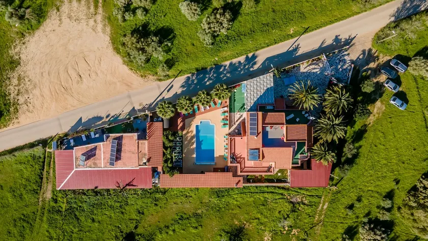 Villa Paradis Péra Beach- Bed & Breakfast - Image 1