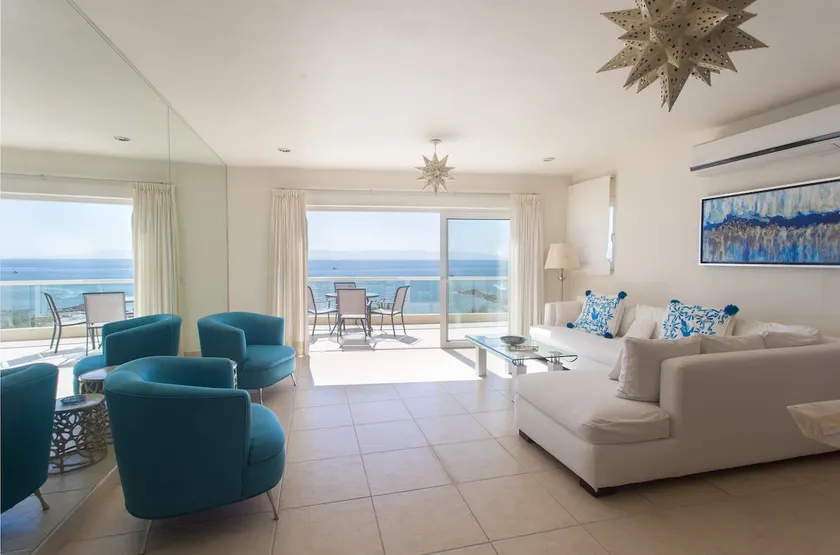 Gorgeous Penthouse across from Beach with Ocean Views! - Image 1