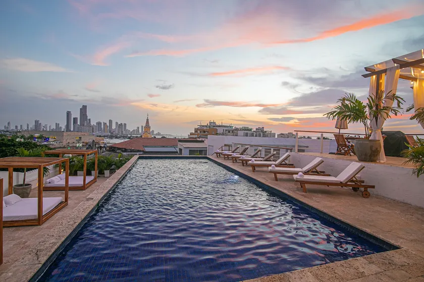 21 Bedroom Luxury Mansion in the Old City - Image 1