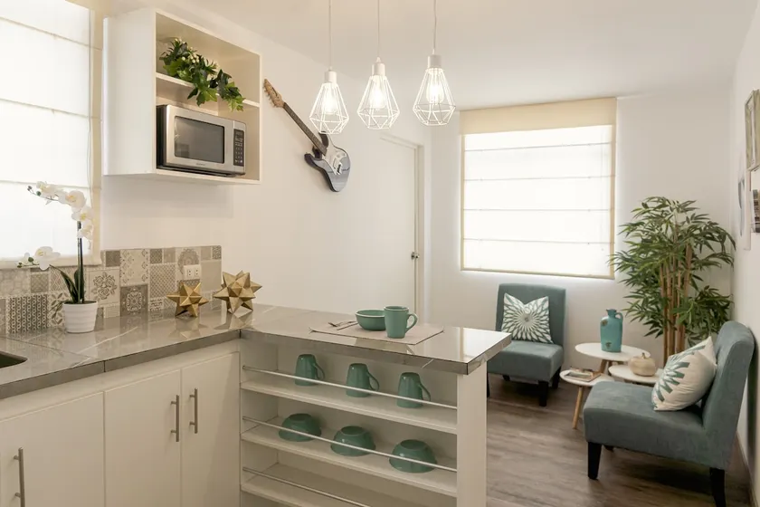 Qinti B&B: LARGE SUITE 401 - Image 1