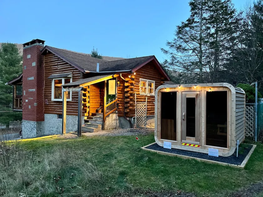 Catskills Log Home With Fireplace & Outdoor Sauna - Image 1