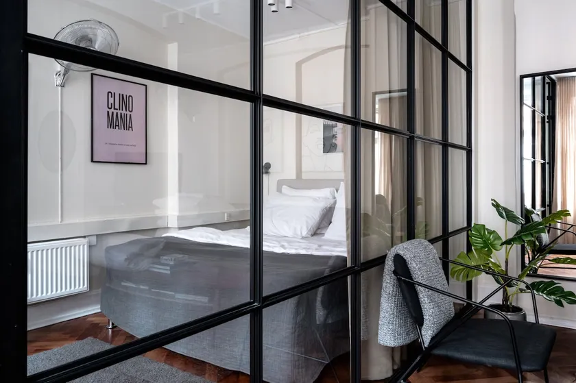 Inner-City Brewer Haven – Stylish 1BR Stay - Image 1