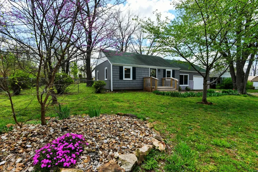 Springfield Cozy Cottage - Image 1