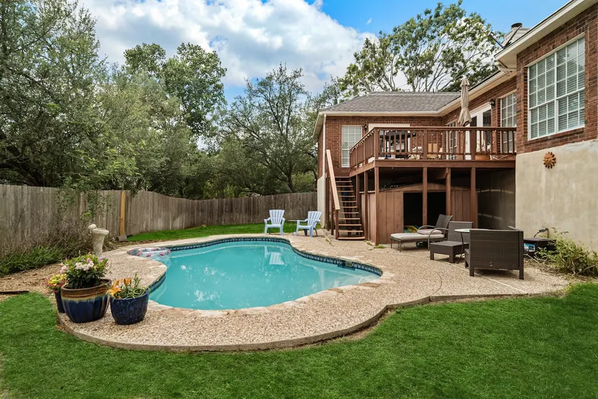 Stone Oak Oasis with Private Pool and Grill! - Image 1