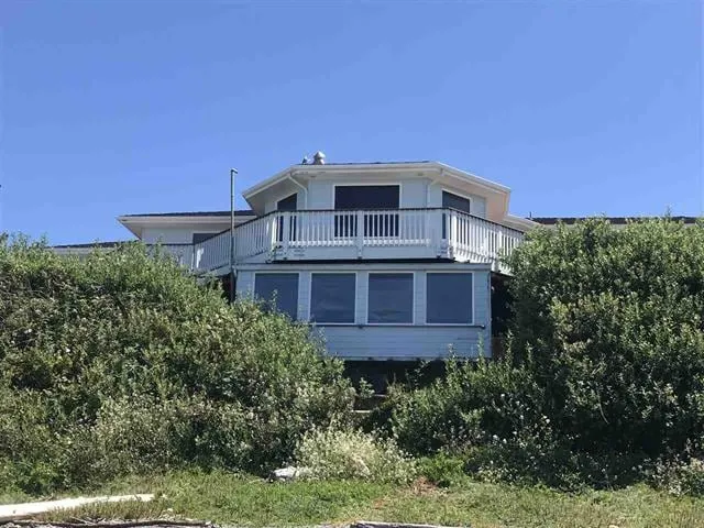 Oceans Edge is Ocean Front! - Image 1