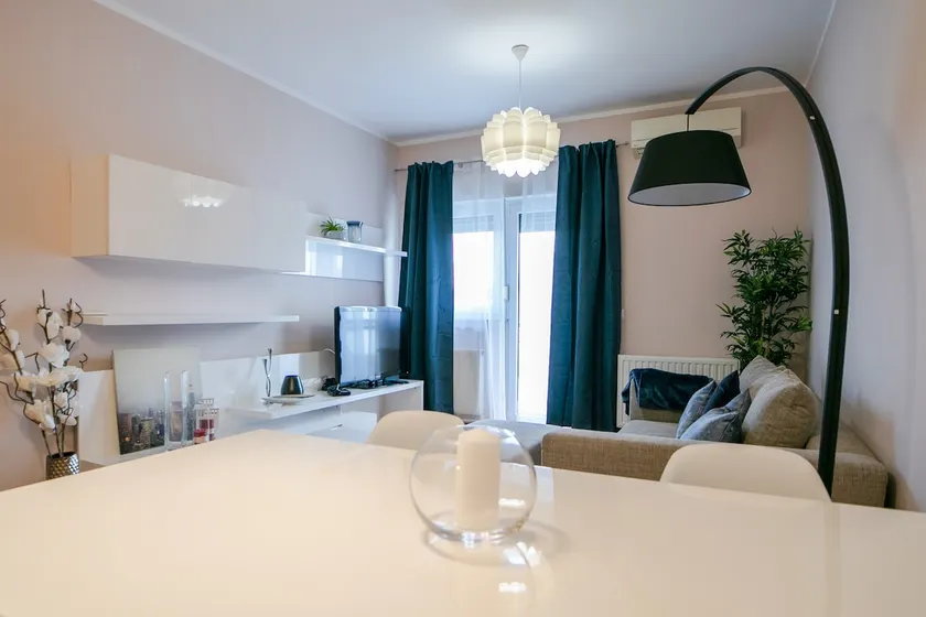 Trendy apartment 5 min to city centre!` - Image 1