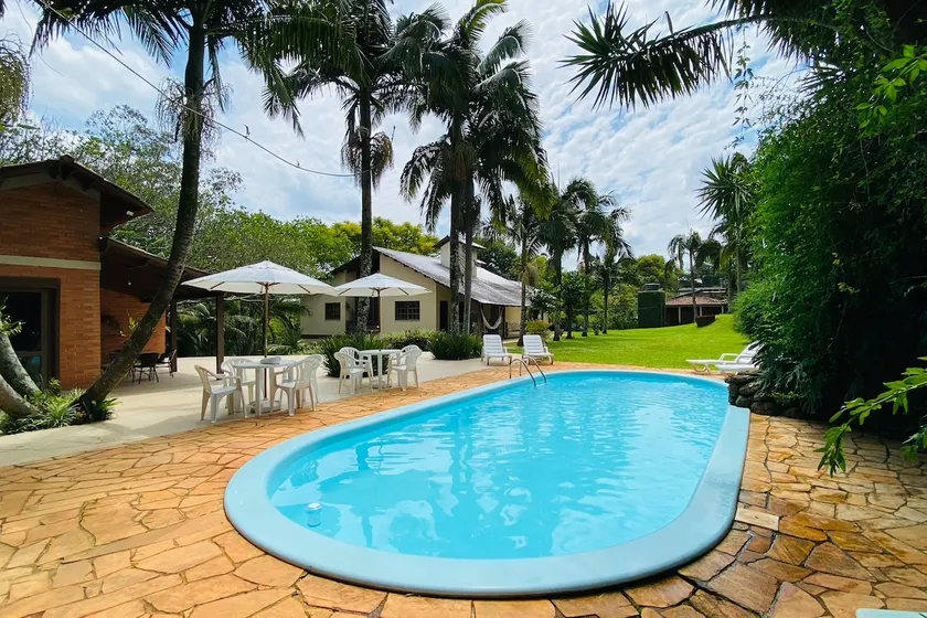 Cozy house w/ jacuzzi & fireplace near P. Alegre - Image 1