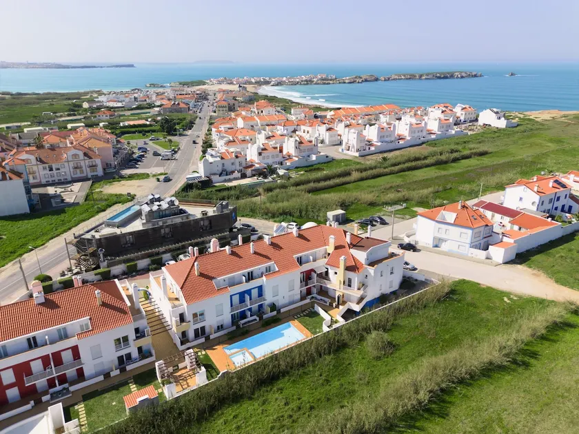 Ocean Breeze Apartment Baleal - Image 1