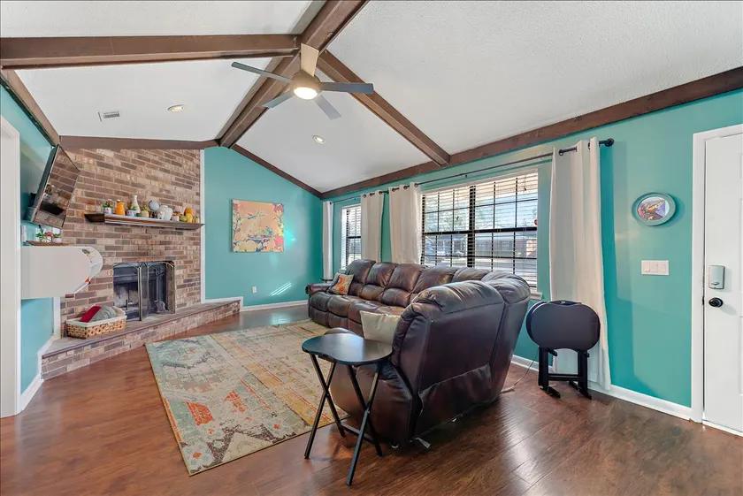 Boho Burb - Now with Theater Room & Rec Room - Image 1