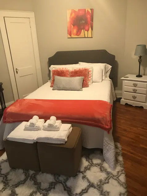 Mae's Place Too - Image 1