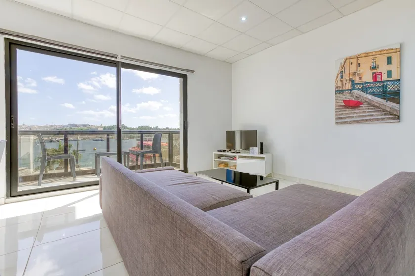 Sliema Gem • Walk to Ferry • Views of Valletta - Image 1