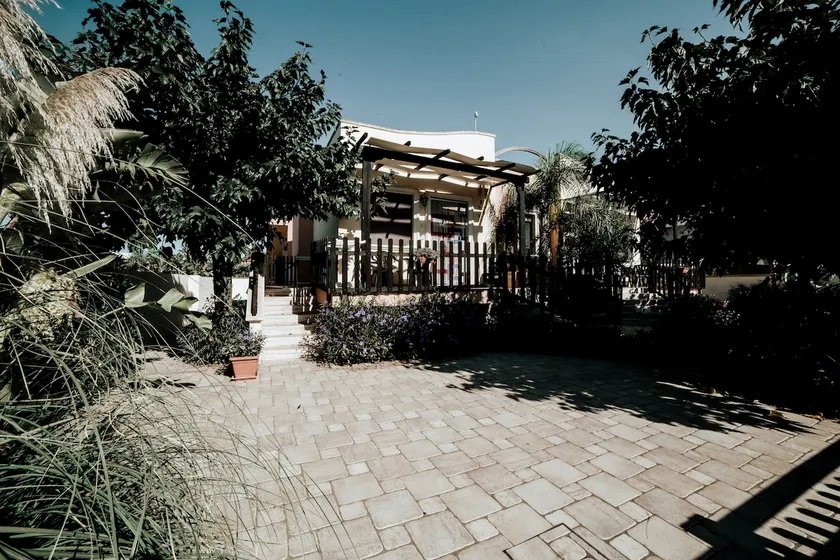 Comfortable townhouse by the sea, Torre Suda - Image 1