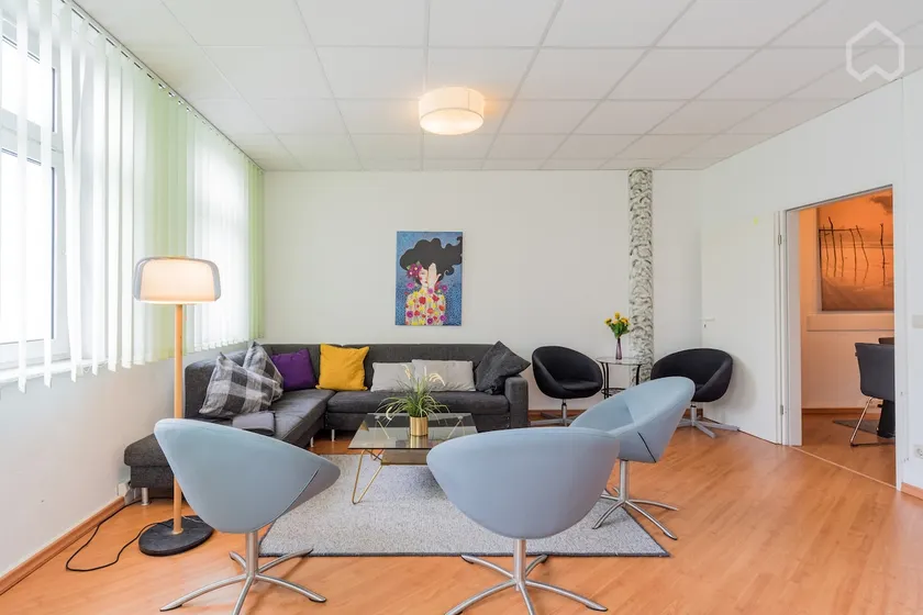 Large legal apartment for 10 people in Mitte - Image 1