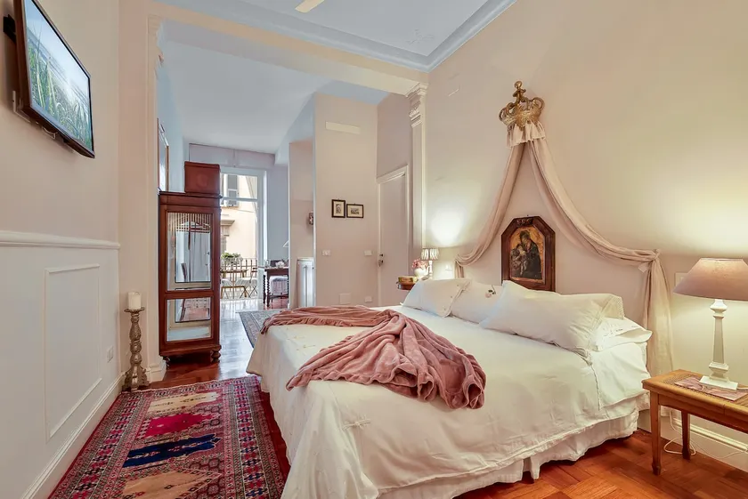 ROYAL SUITE, ELEGANTE MÖGLICHKEIT, DEN URLAUB ZU LEBEN - Image 1