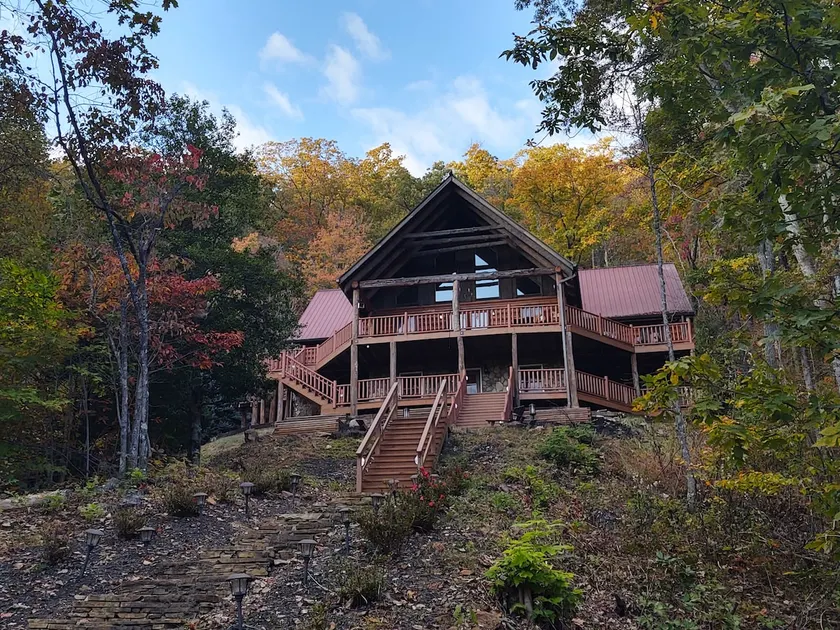 The Lodge at Beasley Mine - 3-Story Full Log Cabin - Image 1