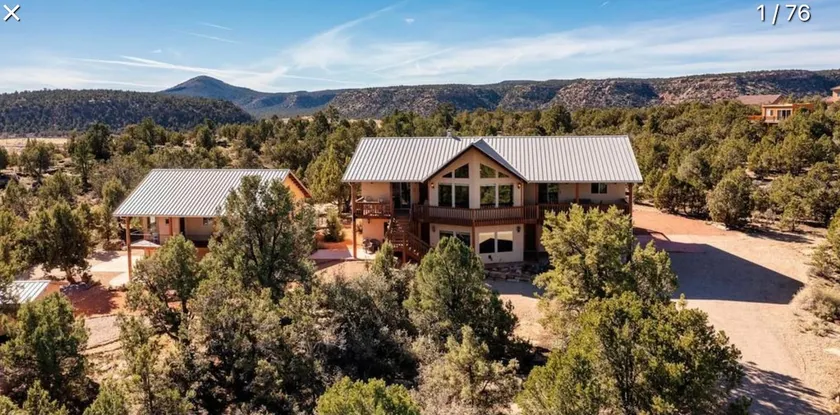 Custom Home On 40 Private Acres Overlooking Zion - Image 1