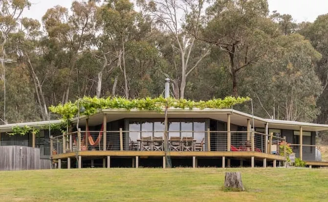 Porcupine Country Retreat Ten Mins from Daylesford - Image 1