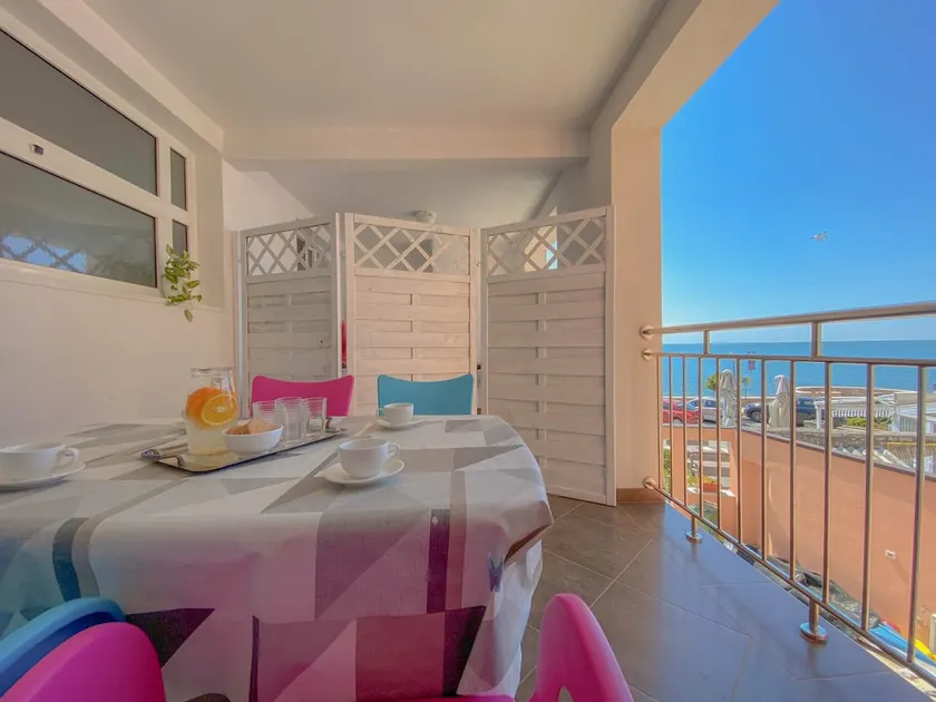 Beachfront apartment ”Tomas” - Image 1