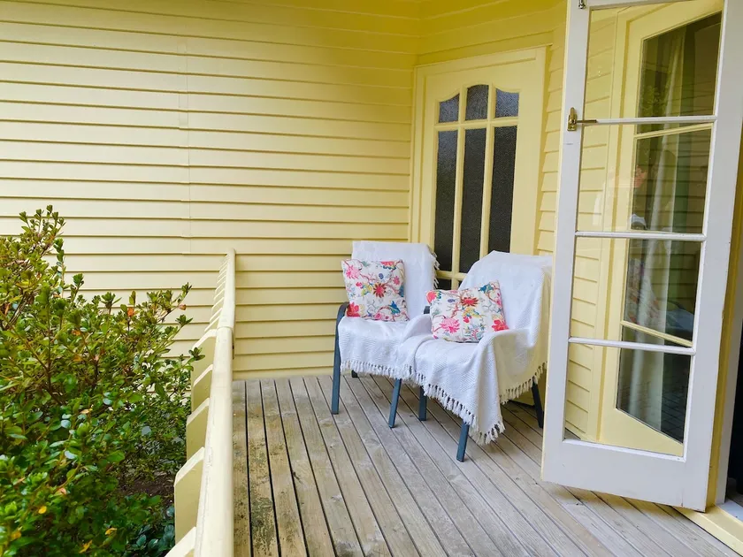 59 Chaucer Apartment - Image 1