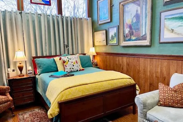 Private Safe Hideaway in Prime Midtown Location - Image 1