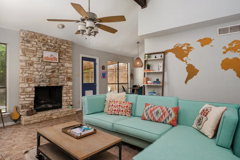 Spacious Desert Hippie Bungalow by Barton Springs! - Image 1