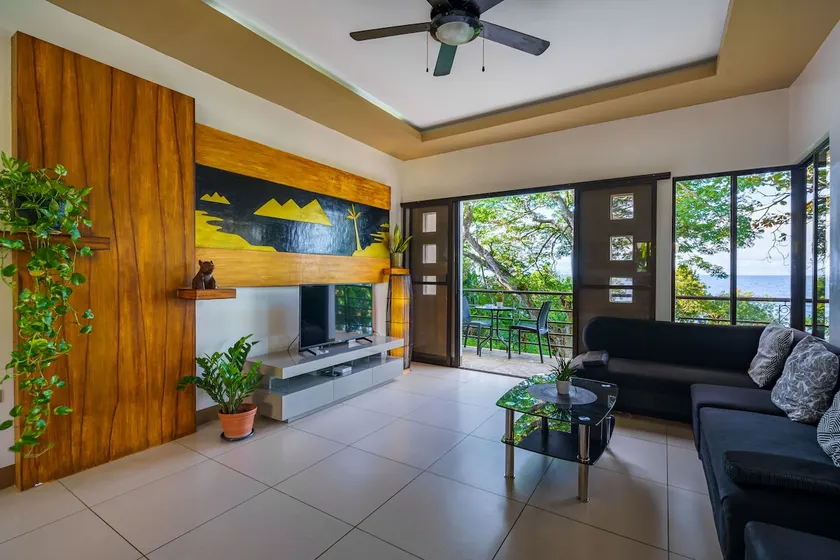 Private Oceanfront House & Reef, 100Mbps WiFi, 2BR - Image 1